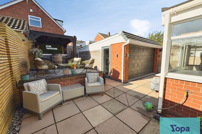 2, Diamond Close, Meir Heath, Stoke-on-trent photo 4