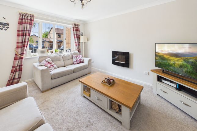75, Ullswater Drive, Dronfield photo 2