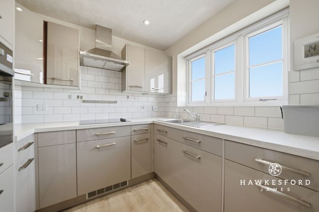 32 Beatrice Lodge Canterbury Road, Sittingbourne photo 3