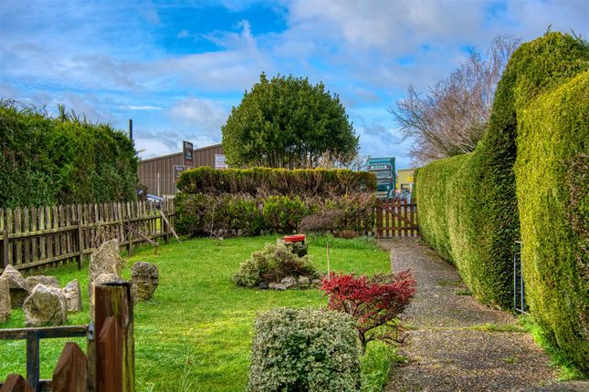 8, Addison Terrace, Gillingham photo 2