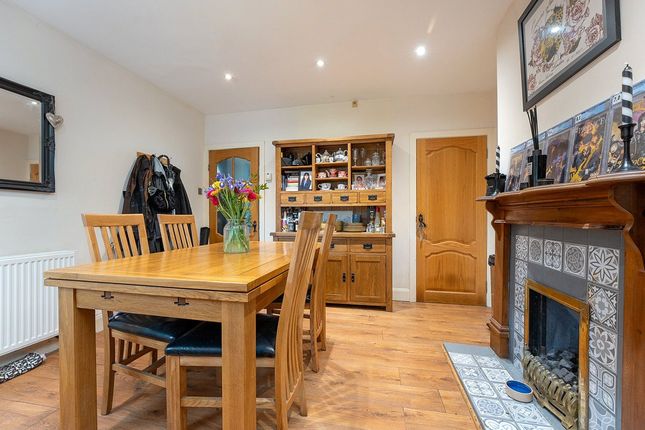 22, Brandon Road, Sutton photo 3