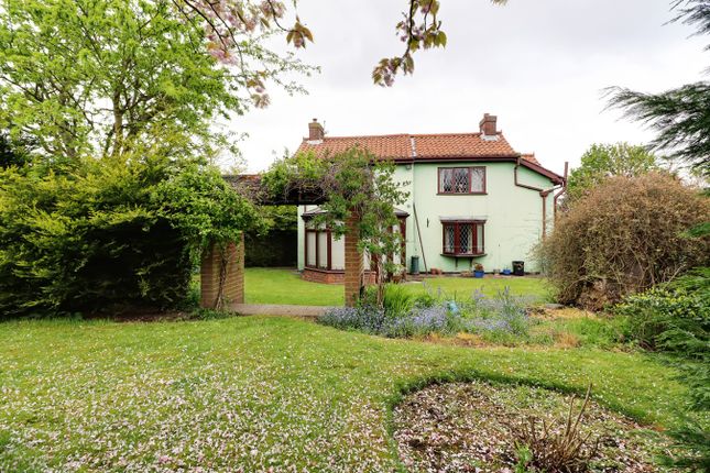 Detached house for sale in Belgrave Close, Belton