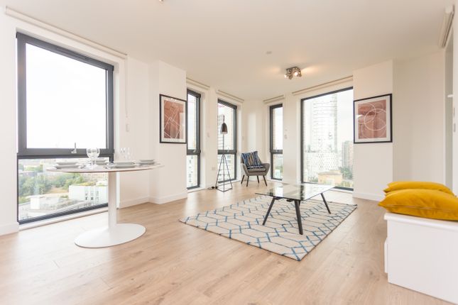 Thumbnail Flat to rent in Williamsburg Plaza, London, Greater London