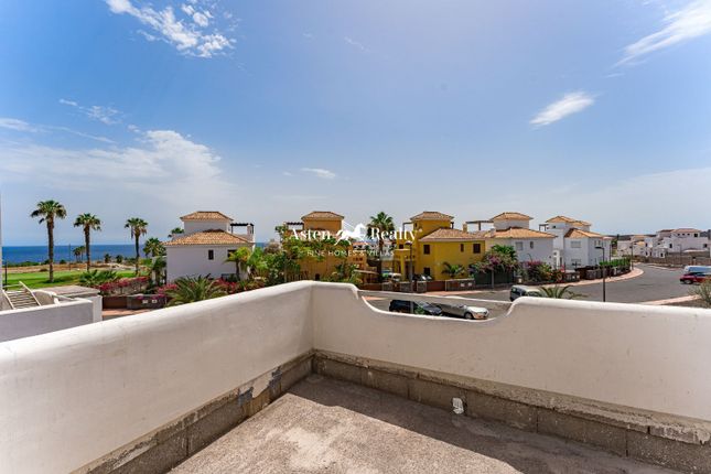 Villa for sale in Amarilla Golf, Santa Cruz Tenerife, Spain