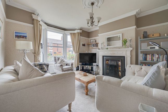 19 London Road, Sandbach photo 2