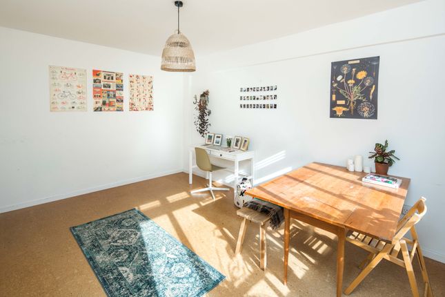 Flat for sale in Champion Hill, London