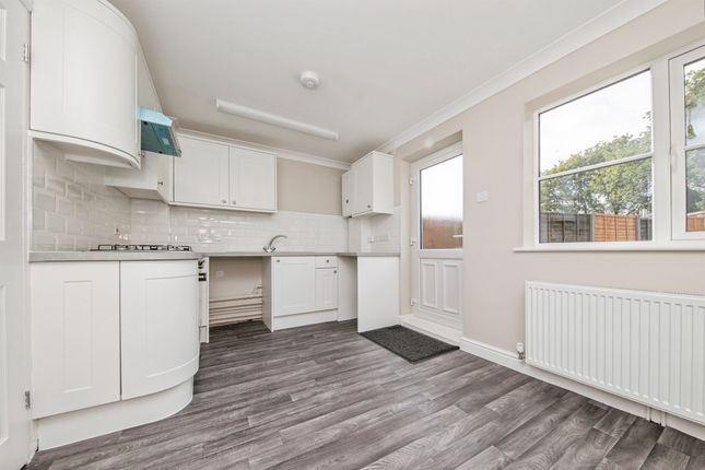 27, Francis Way, Colchester photo 3