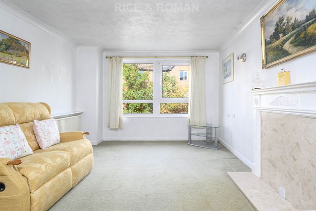 17 Riverstone Court, Queen Elizabeth Road, Kingston Upon Thames photo 2