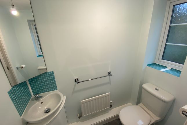 46, Swaffer Way, Ashford photo 5