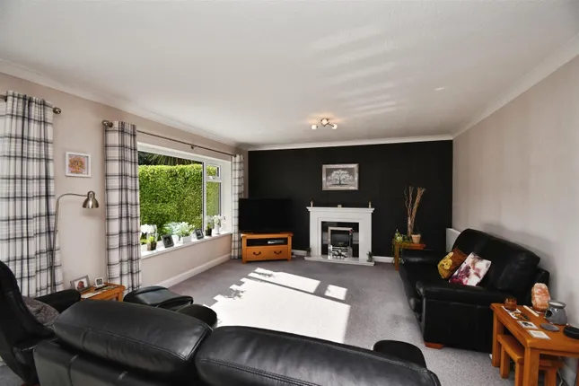 Property 1 of 16. Lounge
