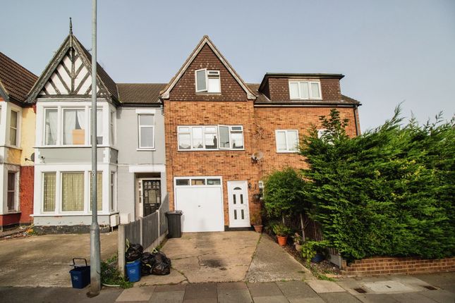 Thumbnail Terraced house for sale in Valkyrie Road, Westcliff-On-Sea