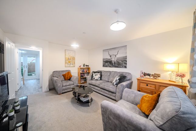 16, Shipyard Close, Chepstow photo 2