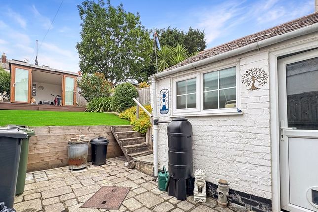 54, Albert Street, Cowes photo 3