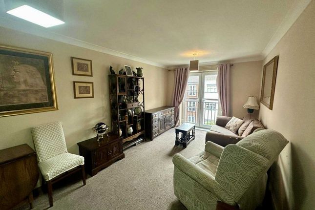 38, ALICE BYE COURT, THATCHAM photo 4