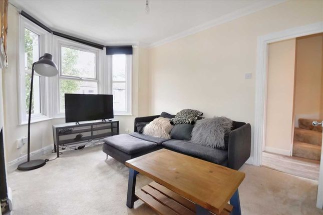18A, Petersfield Road, Acton photo 4