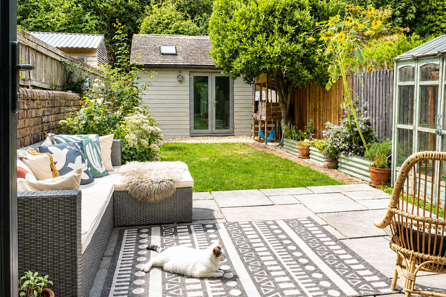 8, Madeline Road, Hampshire, GU31 4AL photo 2