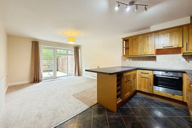3, Willow Place,Flat 3, Parkland Drive, Carlisle photo 2