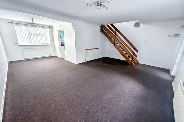 9, Thistledon Avenue, Newcastle upon Tyne photo 3