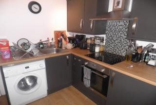 Flat 4, 429, Meanwood Road, West Yorkshire photo 3