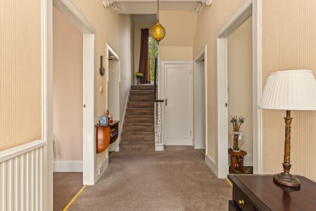 20, Calside, Paisley photo 2