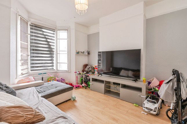 83, Sydney Road, London photo 3