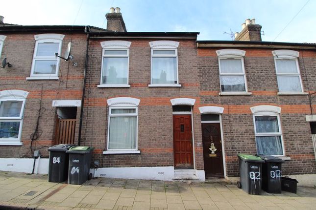 Terraced house for sale in Ashton Road, Luton