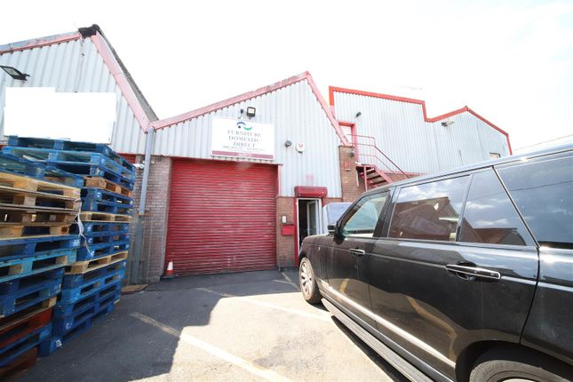 Thumbnail Commercial property to let in Lake Business Centre, Tariff Road, London