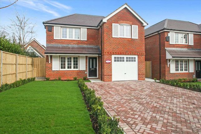 Detached house to rent in Beverley Close, Basingstoke