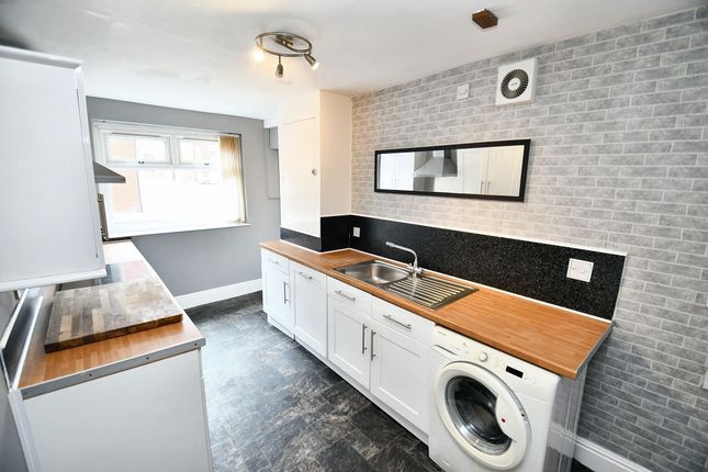 10 Ashley Street, Salford photo 4