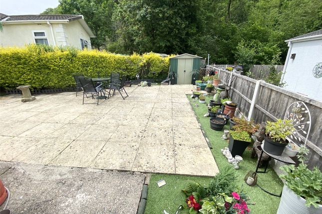 19, Pool View Caravan Park, Telford photo 4
