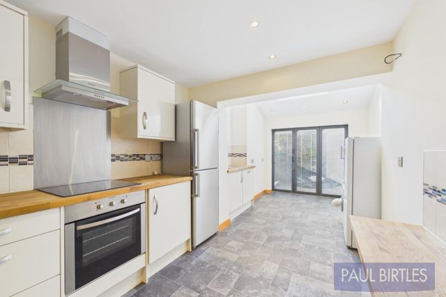 17, Moss View Road, Manchester photo 4