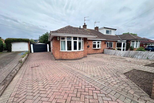 Thumbnail Bungalow to rent in Brickley Crescent, Loughborough