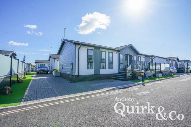 Thumbnail Mobile/park home for sale in Coastal Drive, Canvey Island