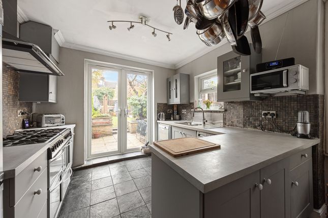 40, Halstow Road, London photo 2