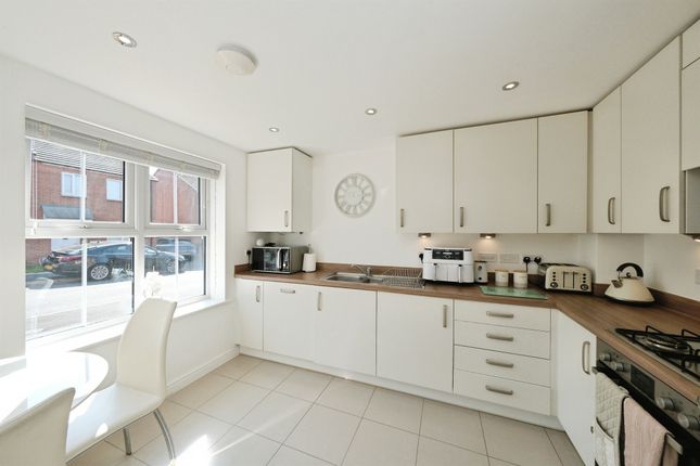 55, Linnet Drive, Mansfield photo 4