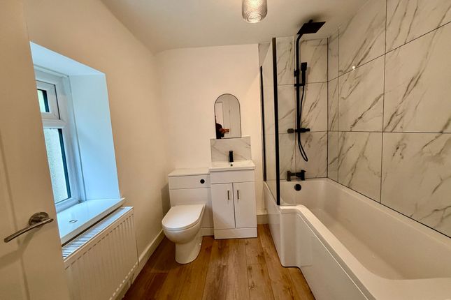 54 High Street, Mountain Ash photo 4