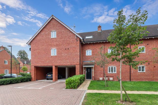 Thumbnail Flat for sale in Hibbert Court, Grange Road, Chalfont St. Peter