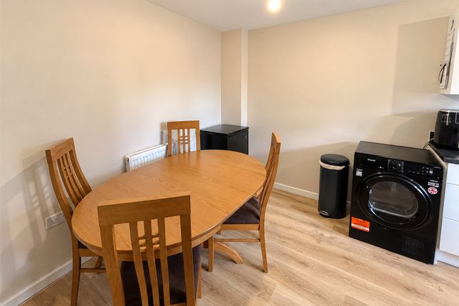 5, Nassington Way, Lincolnshire photo 4