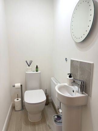 30, Dawkins Drive, Tonbridge photo 3