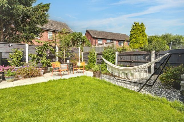 14 Arnside Avenue, Wigan photo 4