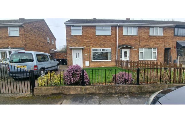 End terrace house for sale in Chestnut Avenue, Doncaster