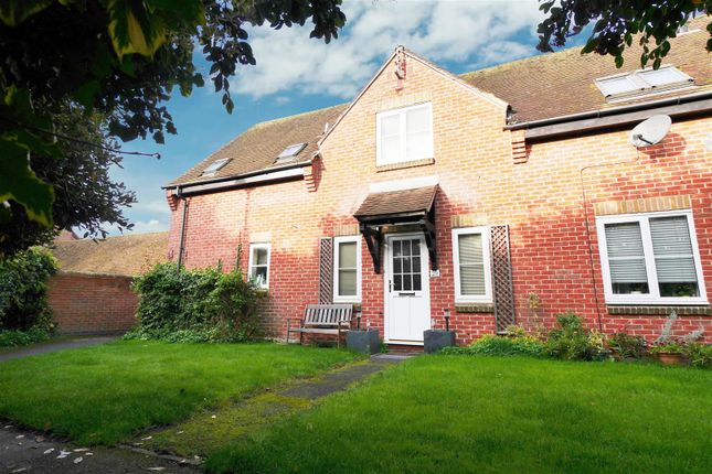 Thumbnail Semi-detached house to rent in Bosley Crescent, Wallingford