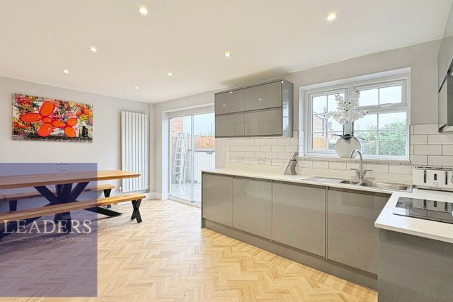 2, Hawkwood Road, Halstead photo 4