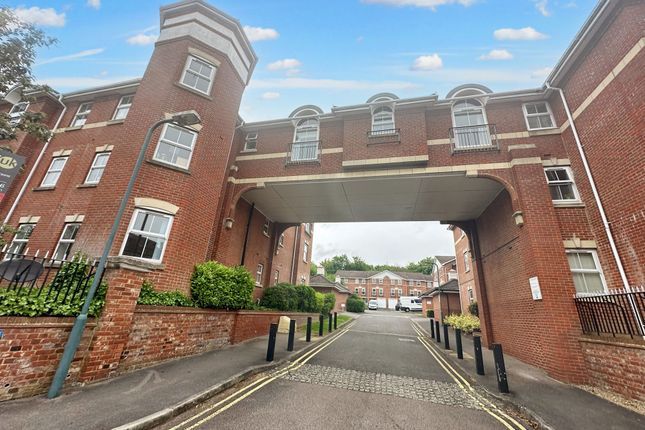 Thumbnail Flat to rent in Old School Place, Maidstone