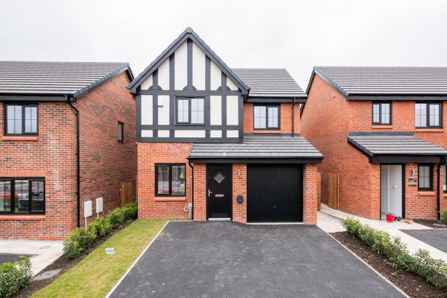Thumbnail Detached house to rent in Chorley New Road, Horwich, Bolton