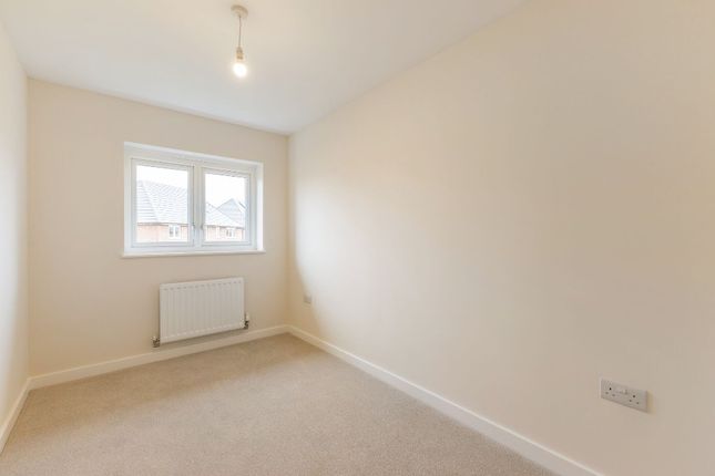 Giles Close, Dunstable photo 4