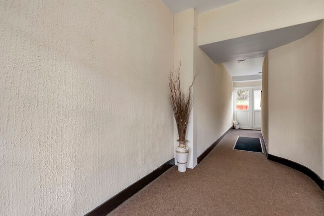 Flat 1/1, 165B, Dormanside Road, Glasgow photo 4