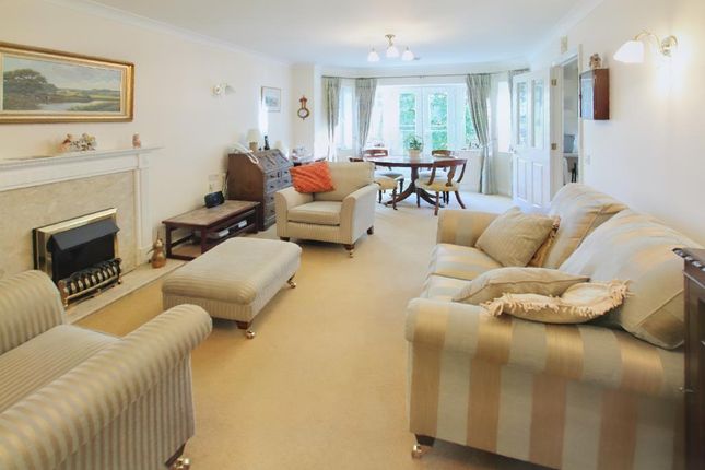 Property for sale in Harroway Manor, Fetcham