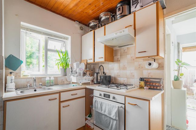 6, Brook Road, Cheltenham photo 5