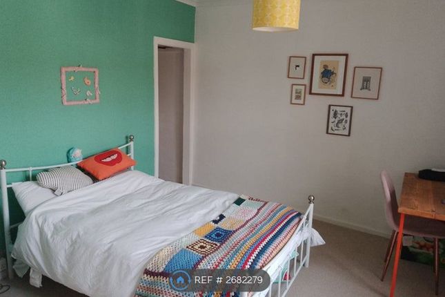 Bedroom (Includes Bed, Shelves And Bedside Table)